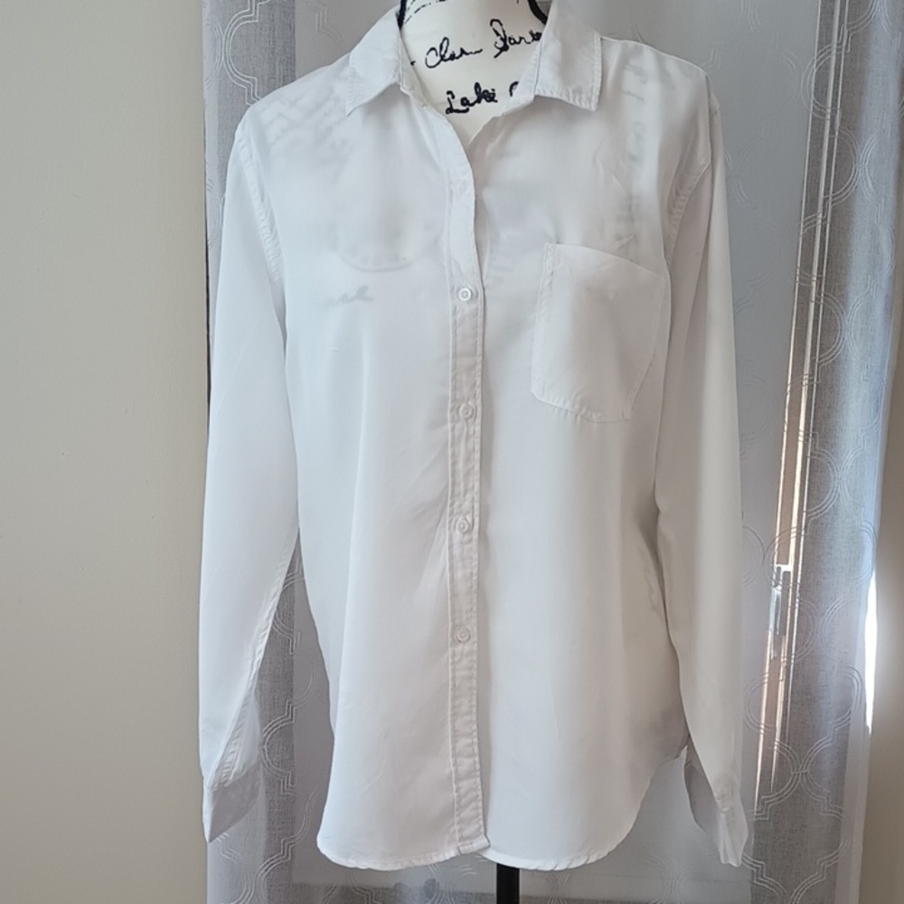 Time And Tru Classic White Women's Button-Up Shirt